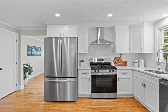 10 Simonne Ln, Pepperell, MA 01463