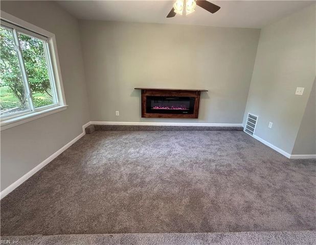 121 Duval CT, Hampton, VA 23669