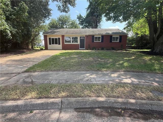 121 Duval CT, Hampton, VA 23669