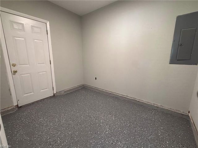 121 Duval CT, Hampton, VA 23669