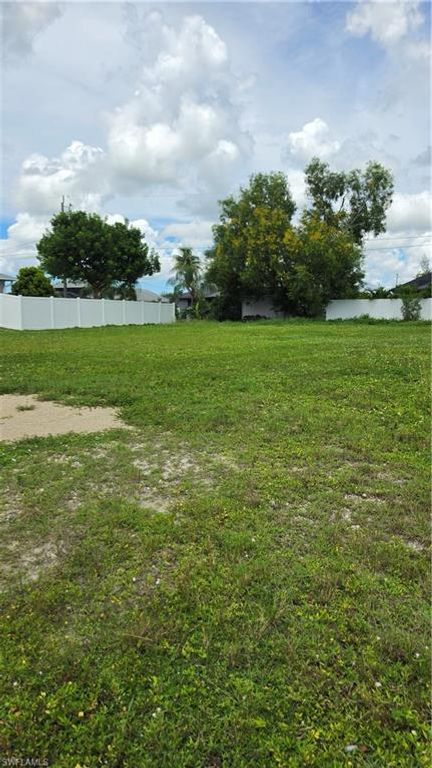 611 SW 27th TER, CAPE CORAL, FL 33914 — exterior