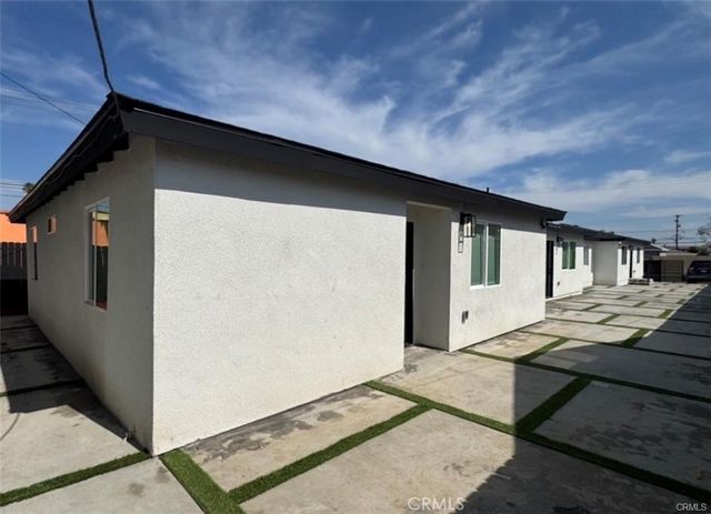 9307 S Budlong, Los Angeles, CA 90044