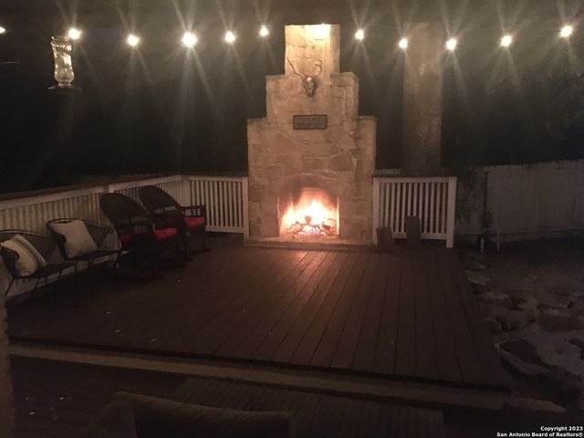 84 Roundup Dr, San Antonio, TX 78213