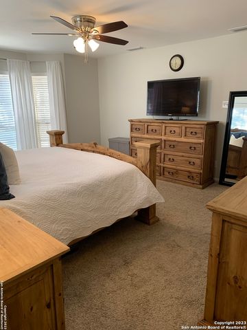 84 Roundup Dr, San Antonio, TX 78213