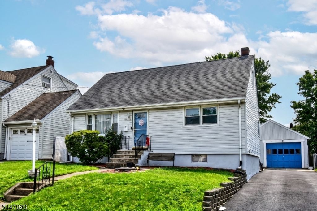 166 Kent St, Hackensack City, NJ 07601