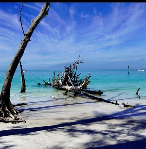 6750 GULF OF MEXICO DRIVE 154, Longboat Key, FL 34228