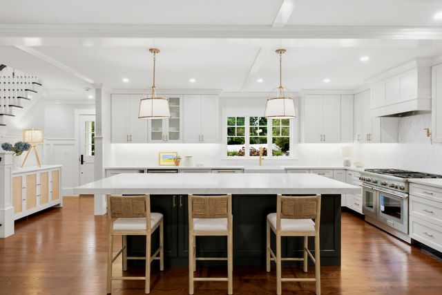22 Scudder Road, Osterville, MA 02655