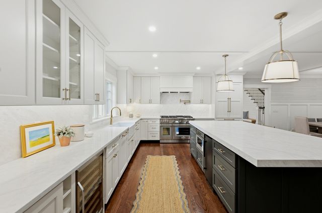 22 Scudder Road, Osterville, MA 02655