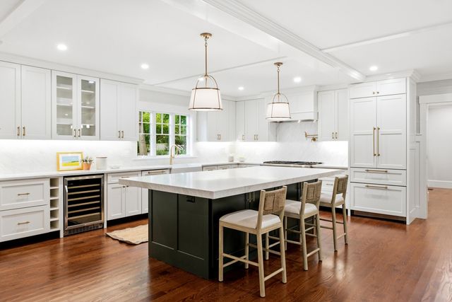 22 Scudder Road, Osterville, MA 02655