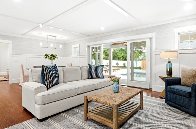 22 Scudder Road, Osterville, MA 02655