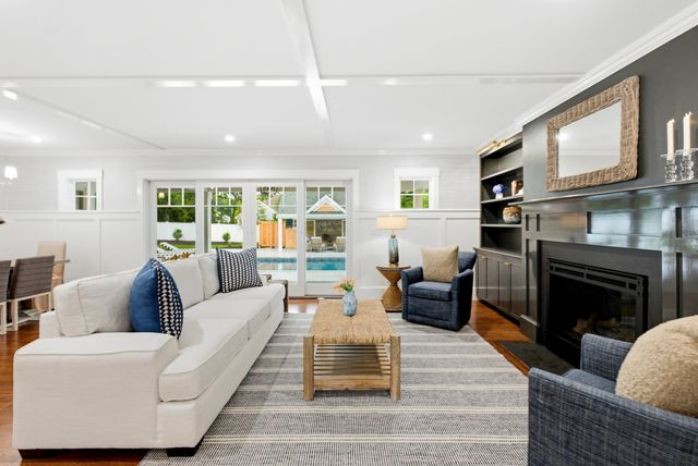 22 Scudder Road, Osterville, MA 02655