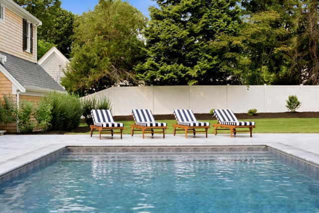 22 Scudder Road, Osterville, MA 02655