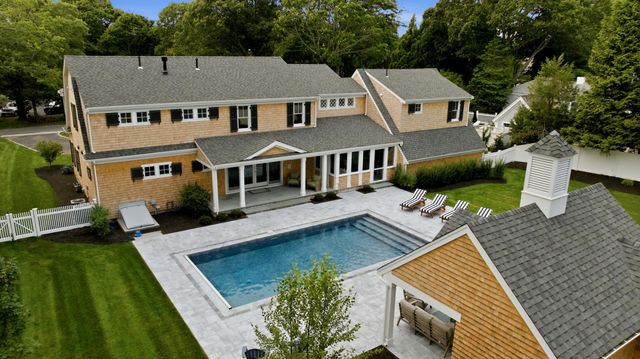 22 Scudder Road, Osterville, MA 02655