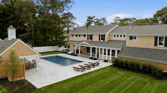 22 Scudder Road, Osterville, MA 02655