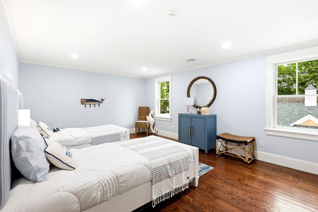 22 Scudder Road, Osterville, MA 02655