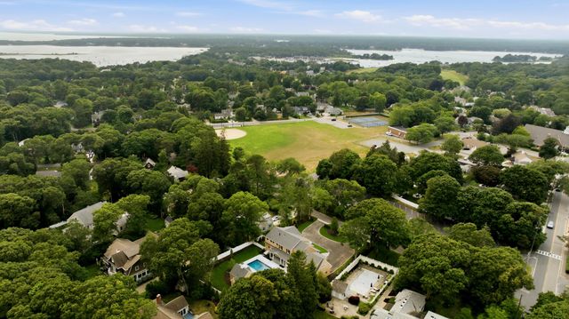 22 Scudder Road, Osterville, MA 02655