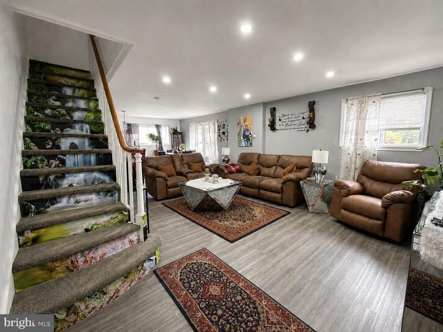 235 LAUREL RD, Sharon Hill, PA 19079