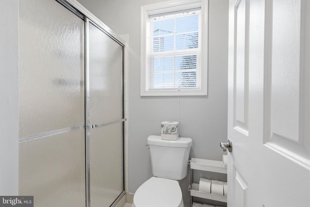 9 DEEP HOLLOW LN N, Columbus, NJ 08022