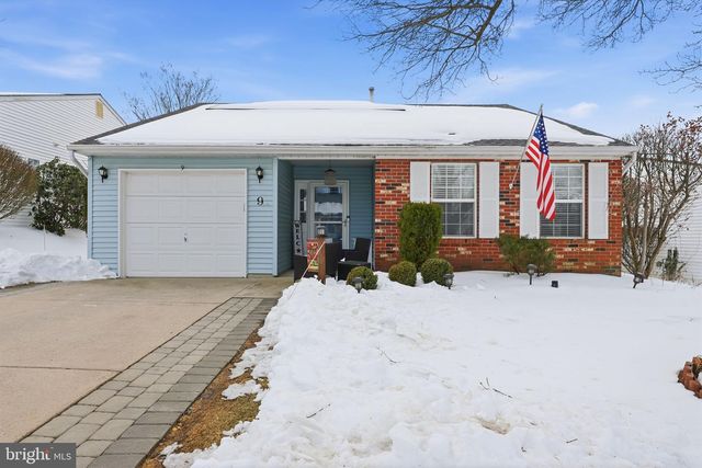 9 DEEP HOLLOW LN N, Columbus, NJ 08022