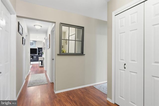 9 DEEP HOLLOW LN N, Columbus, NJ 08022