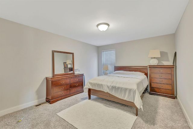 6781 Cork Dr, West Chester, OH 45069