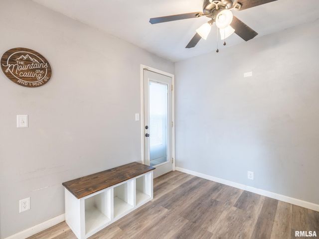 2303 W WESTPORT Road, Peoria, IL 61615