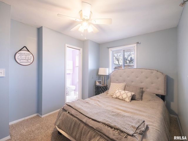 2303 W WESTPORT Road, Peoria, IL 61615