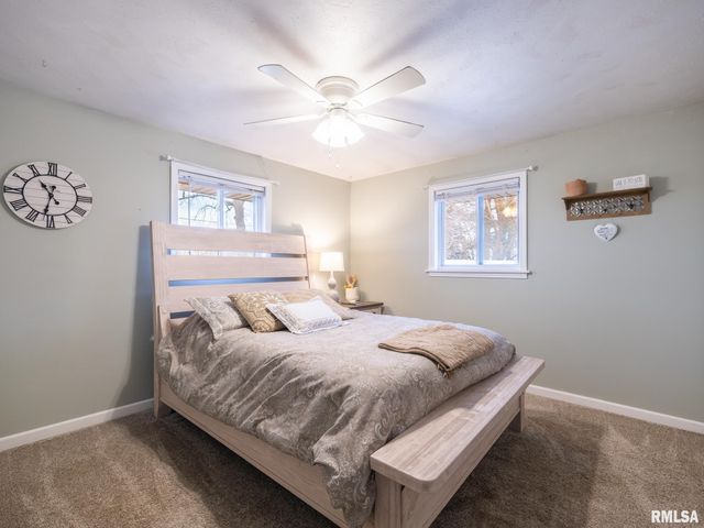 2303 W WESTPORT Road, Peoria, IL 61615