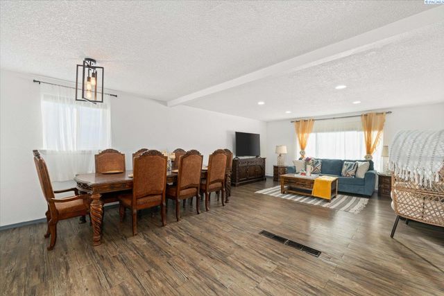 28708 E Sr 224, Benton City, WA 99320