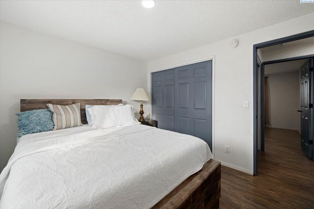 28708 E Sr 224, Benton City, WA 99320