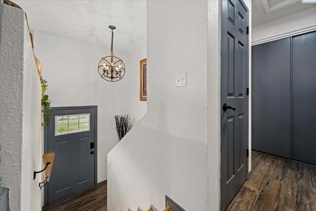 28708 E Sr 224, Benton City, WA 99320