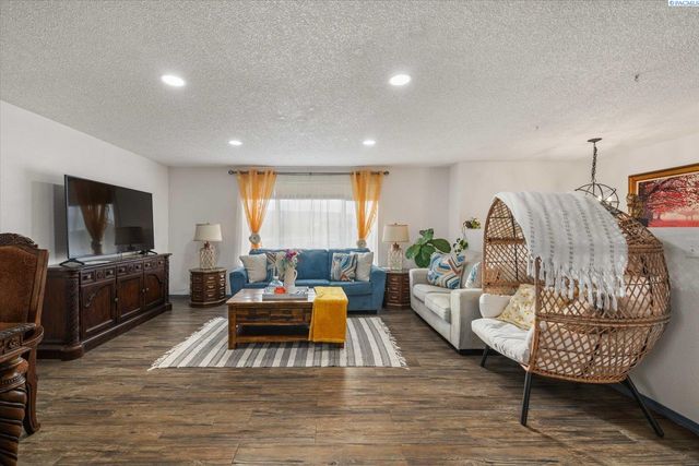 28708 E Sr 224, Benton City, WA 99320