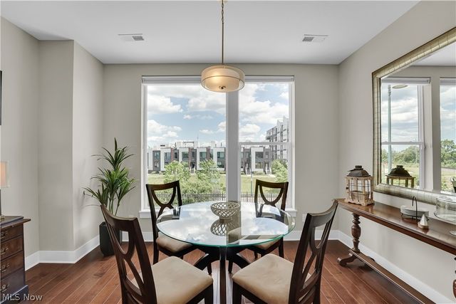 1208 W 73rd Place, Cleveland, OH 44102