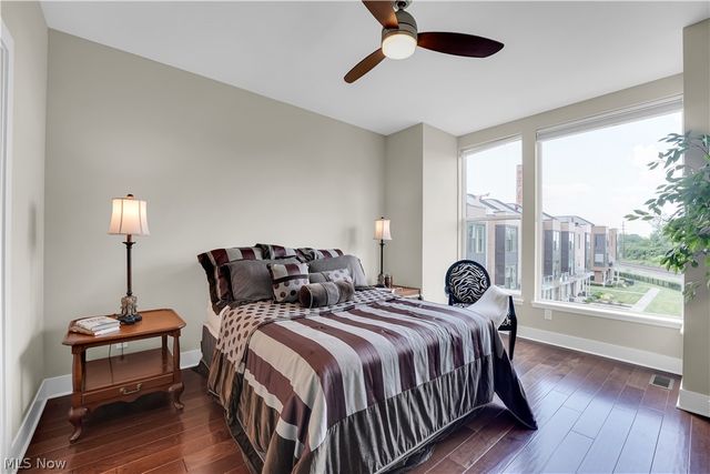 1208 W 73rd Place, Cleveland, OH 44102