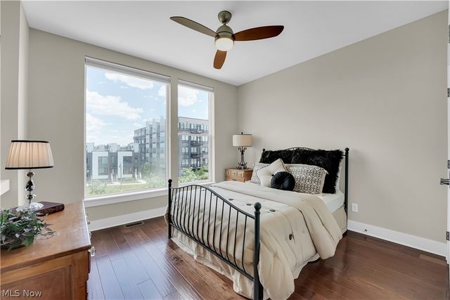 1208 W 73rd Place, Cleveland, OH 44102