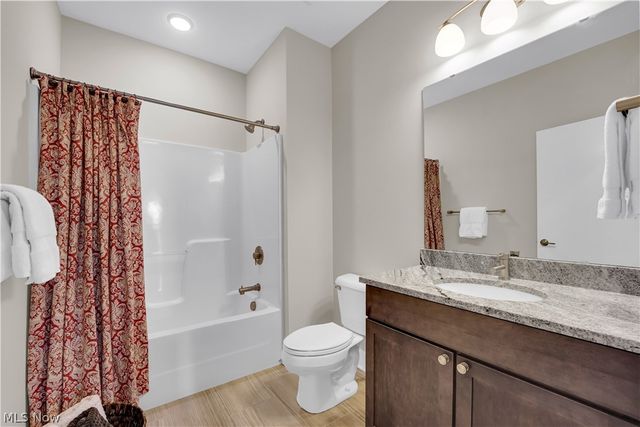 1208 W 73rd Place, Cleveland, OH 44102