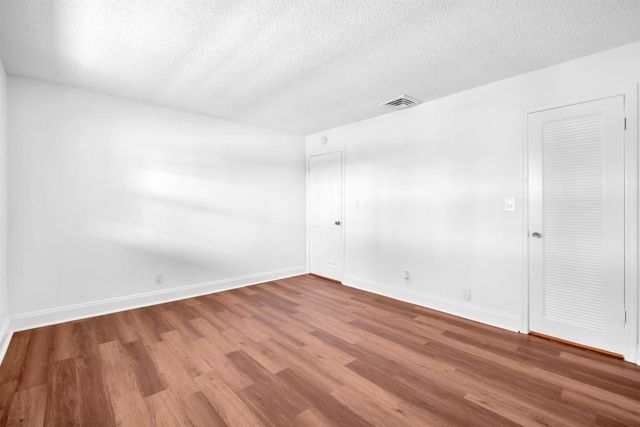 8900 W Sample Road 204, Coral Springs, FL 33065