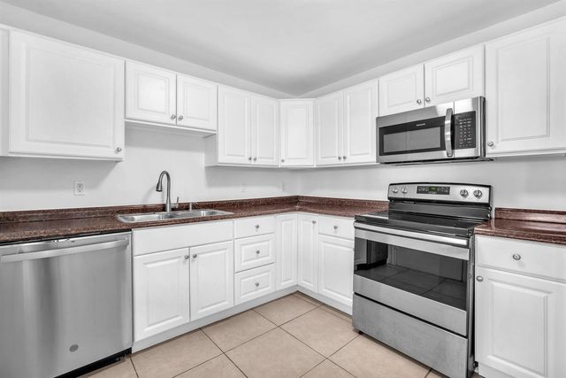 8900 W Sample Road 204, Coral Springs, FL 33065