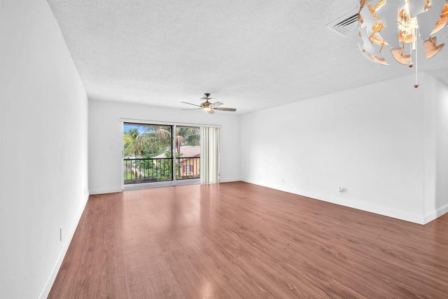 8900 W Sample Road 204, Coral Springs, FL 33065