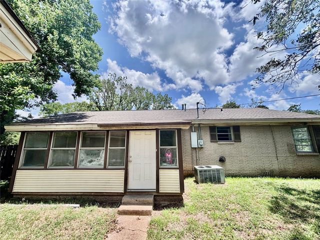 620 W Houston Street, Lovelady, TX 75851