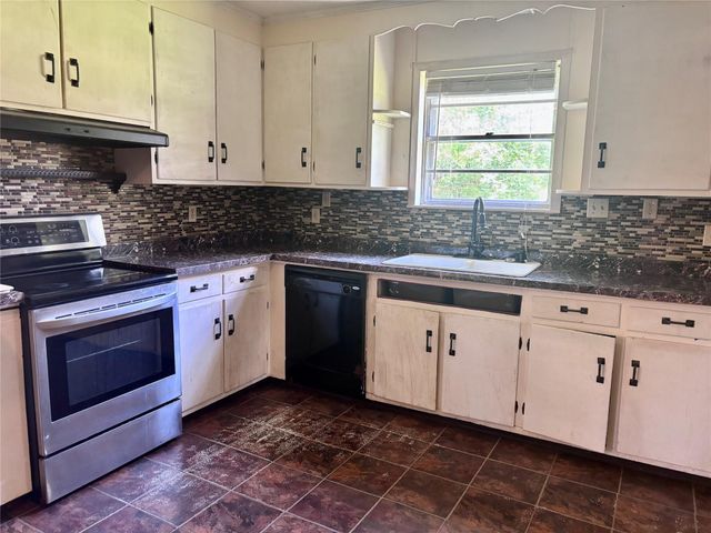 620 W Houston Street, Lovelady, TX 75851