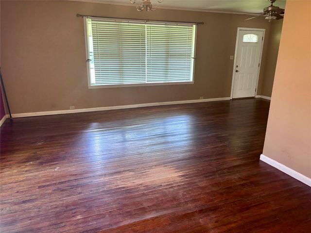 620 W Houston Street, Lovelady, TX 75851