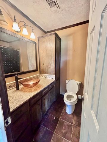 620 W Houston Street, Lovelady, TX 75851