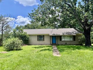 620 W Houston Street, Lovelady, TX 75851