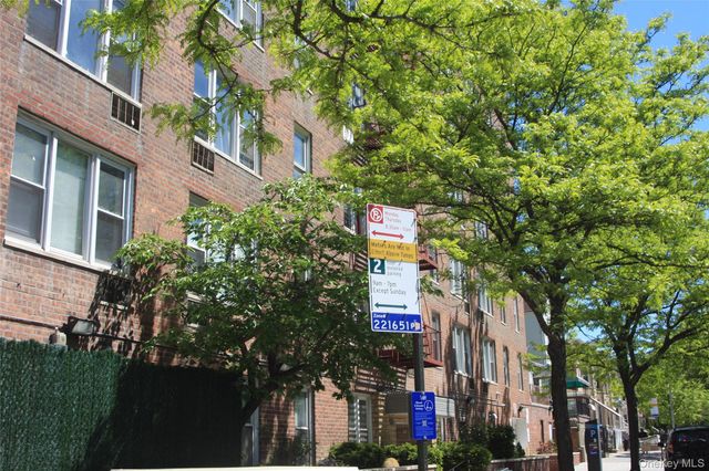 1332 Metropolitan Avenue 6A, Bronx, NY 10462