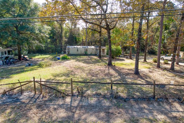 281 Pipers Landing Road, Defuniak Springs, FL 32433