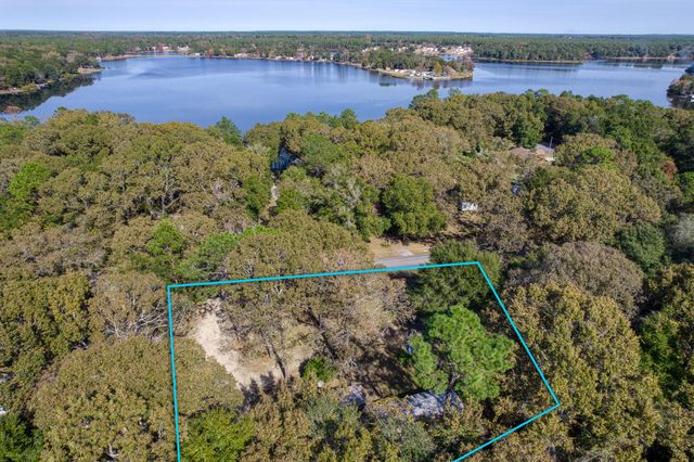 281 Pipers Landing Road, Defuniak Springs, FL 32433