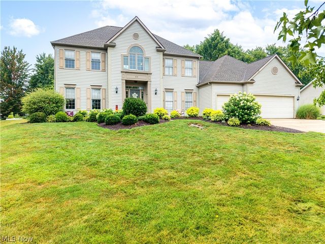 809 Adam Run Drive, Cuyahoga Falls, OH 44223