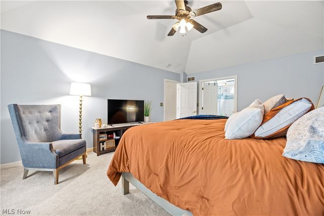 809 Adam Run Drive, Cuyahoga Falls, OH 44223