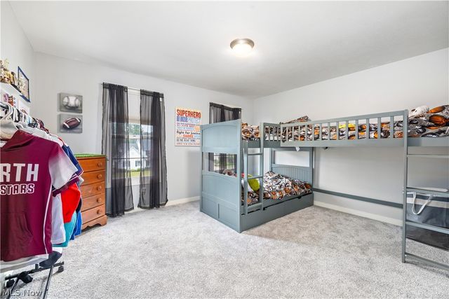 809 Adam Run Drive, Cuyahoga Falls, OH 44223